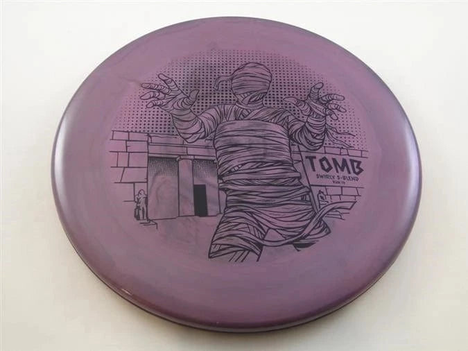 W675 Tomb disc golf disc