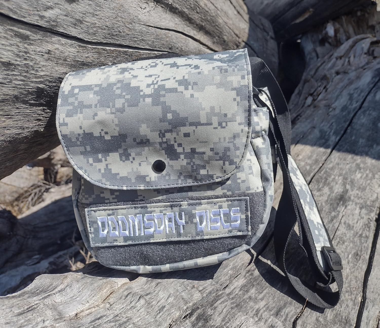 Doomsday Discs canteen bag with digital camo